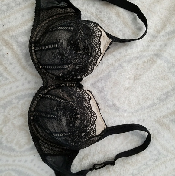 Wacoal Other - Wacoal 34 G GUC